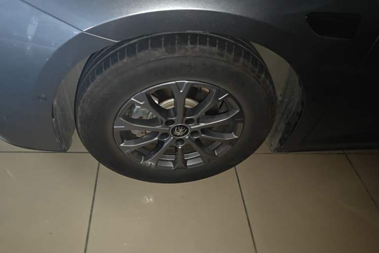 Used BYD Qin L 2025 DM-i Smart Drive 80KM Leading Model Exterior 2