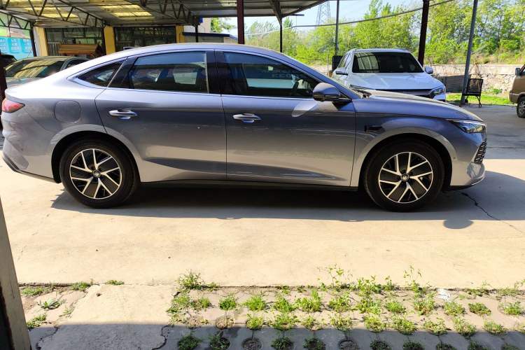 Used BYD Qin L 2025 DM-i Smart Drive 120KM Superior Model Exterior 2