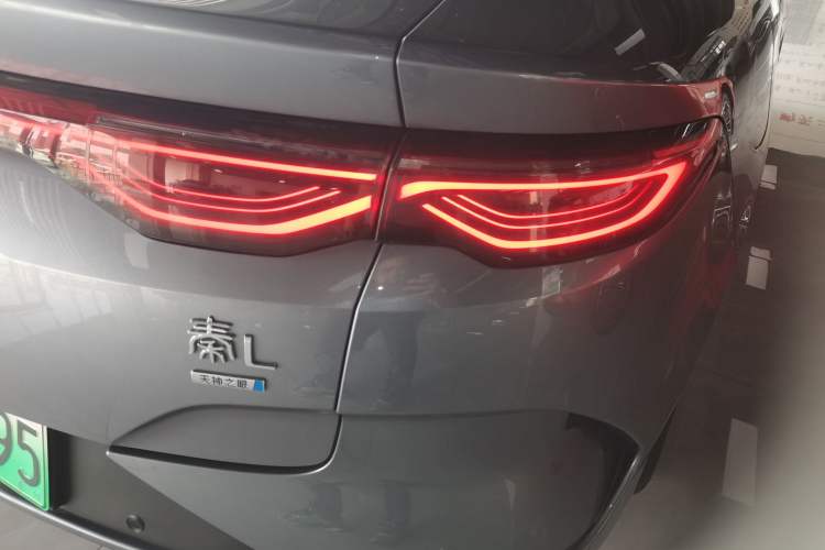 Used BYD Qin L 2025 EV 470KM Leading Edition Exterior 3