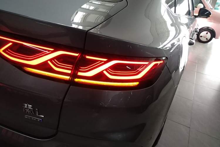 Used BYD Qin L 2025 DM-i Smart Drive 80KM Leading Model Exterior 3