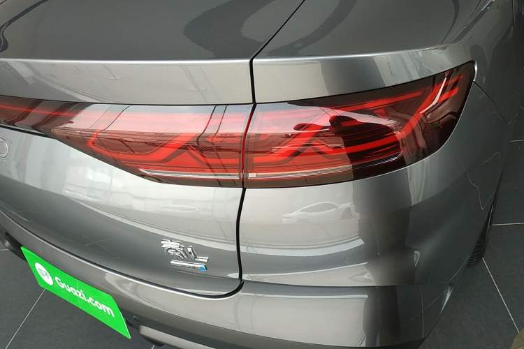 Used BYD Qin L 2025 DM-i Smart Drive 120KM Leading Model Exterior 3