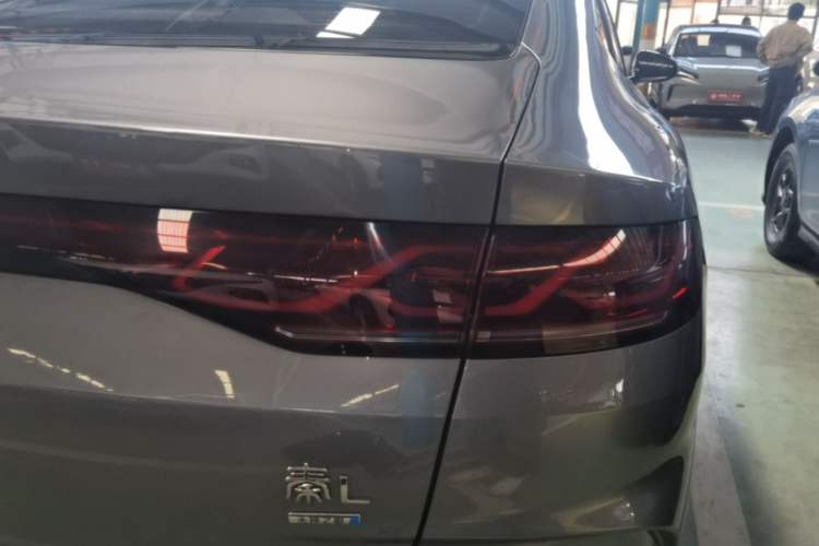 Used BYD Qin L 2025 DM-i Smart Drive 80KM Leading Model Exterior 3
