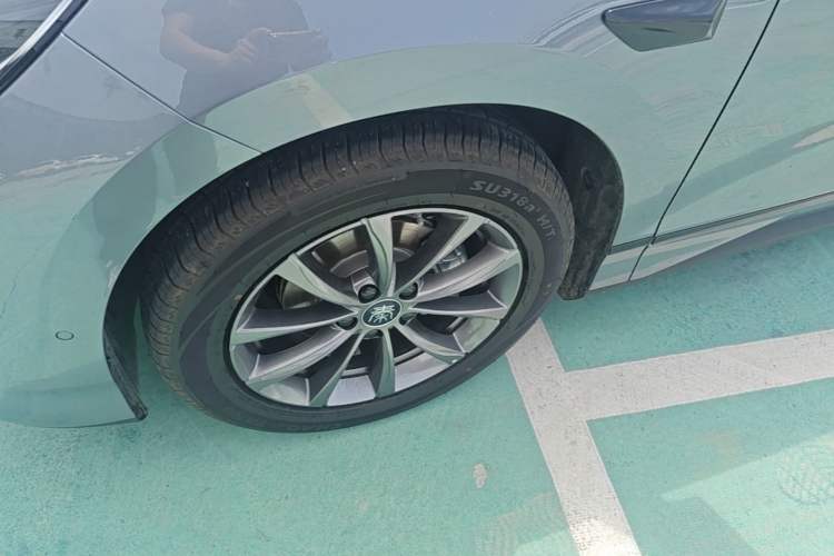 Used BYD Qin L 2025 EV 470KM Leading Edition Exterior 4