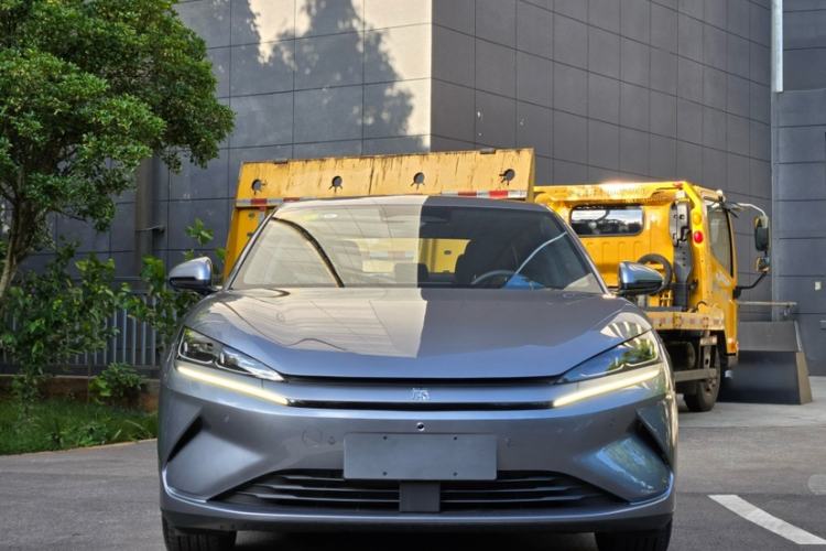 Used BYD Qin L 2025 EV 545KM Beyond Version Exterior 4