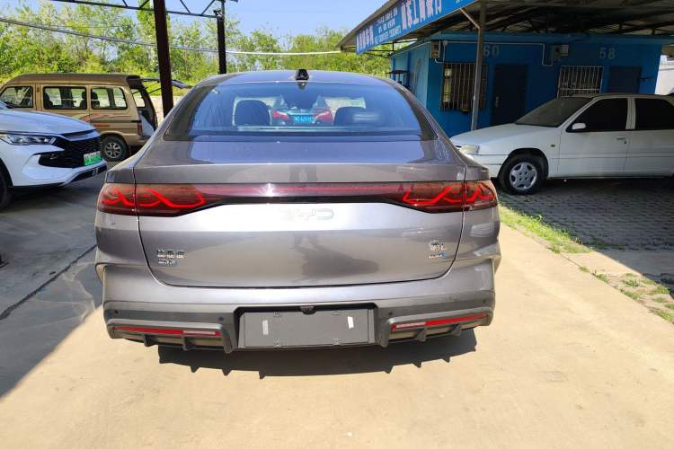 Used BYD Qin L 2025 DM-i Smart Drive 120KM Superior Model Exterior 4