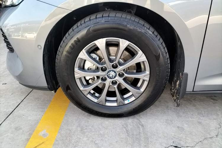 Used BYD Qin L 2025 DM-i Smart Drive 80KM Leading Model Exterior 4