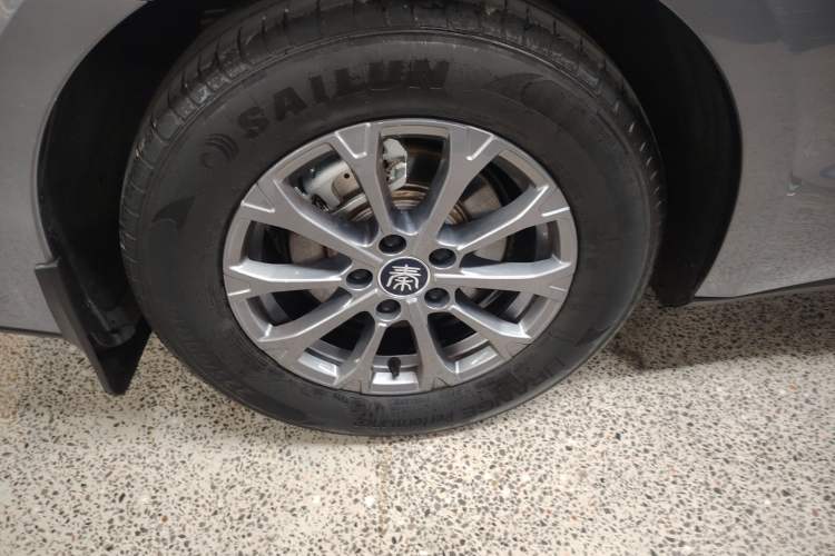 Used BYD Qin L 2025 DM-i Smart Drive 80KM Leading Model Exterior 5