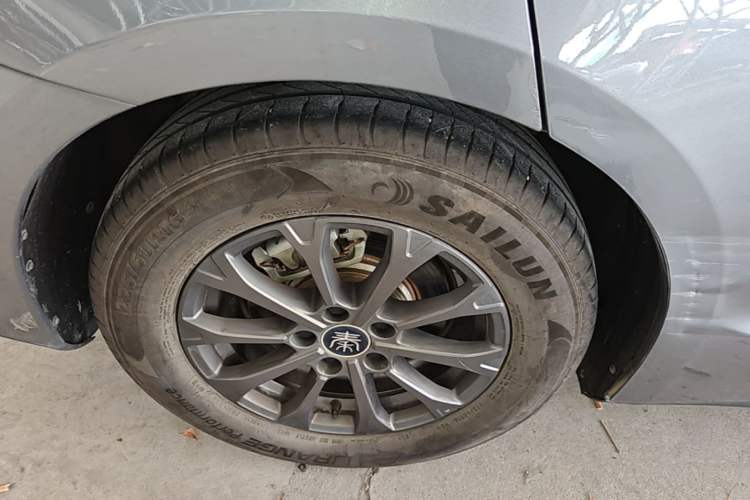 Used BYD Qin L 2025 DM-i Smart Drive 80KM Leading Model Exterior 5