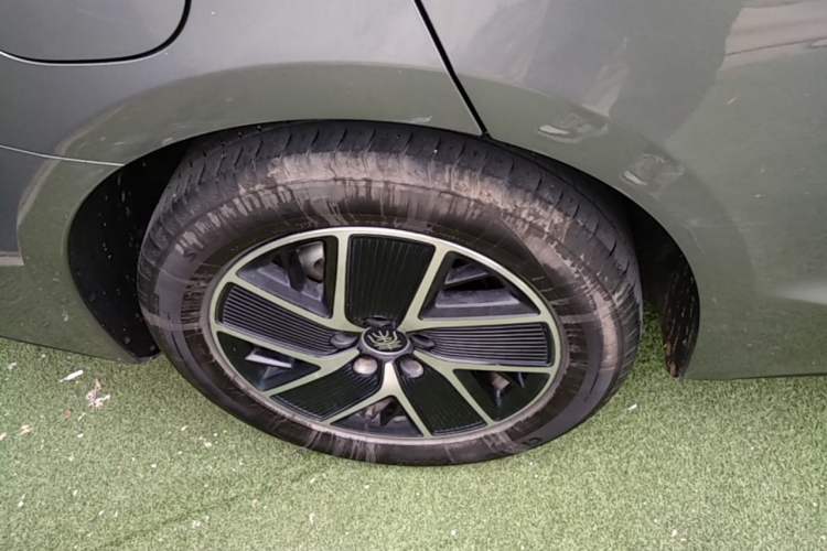 Used BYD Qin L 2025 DM-i Smart Drive 120KM Leading Model Exterior 5