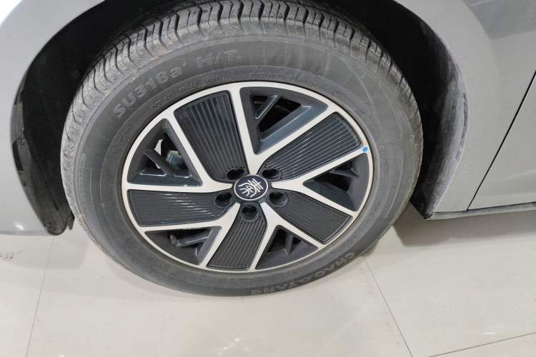Used BYD Qin L 2025 DM-i Smart Drive 120KM Superior Model Exterior 7
