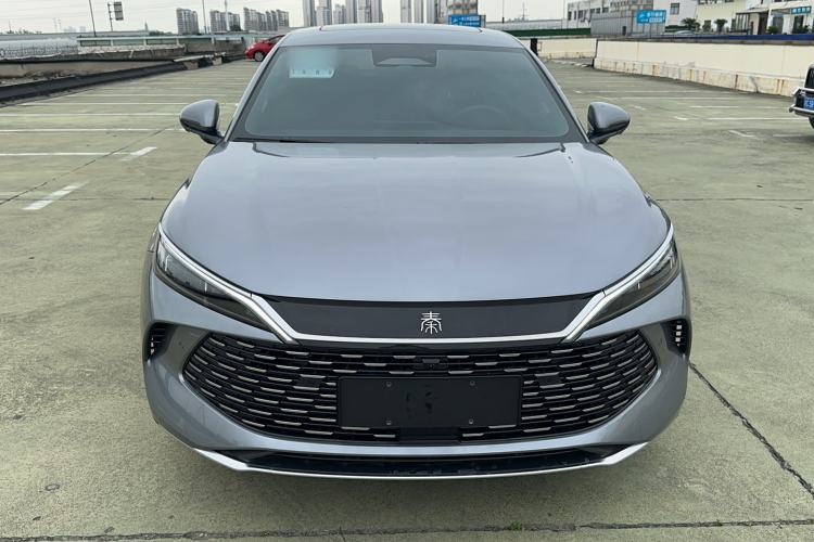 Used BYD Qin L 2025 DM-i Smart Drive 120KM Superior Model Front