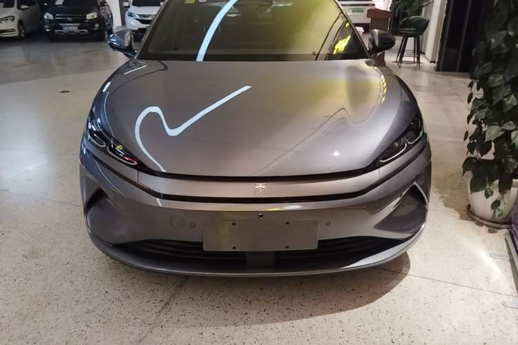 Used BYD Qin L 2025 EV 545KM Beyond Version Front