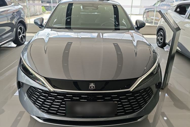 Used BYD Qin L 2025 DM-i Smart Drive 120KM Excellence Model Front