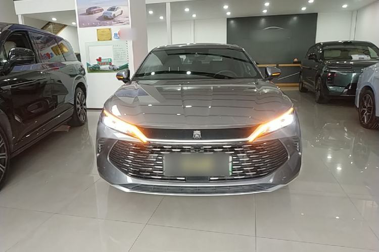 Used BYD Qin L 2025 DM-i Smart Drive 120KM Leading Model Front