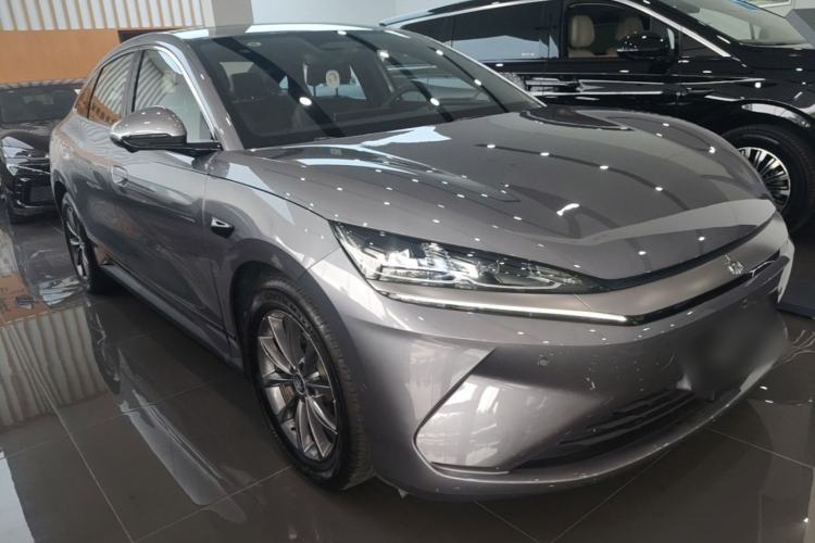 Used BYD Qin L 2025 EV 545KM Beyond Version Front Right 45 Deg