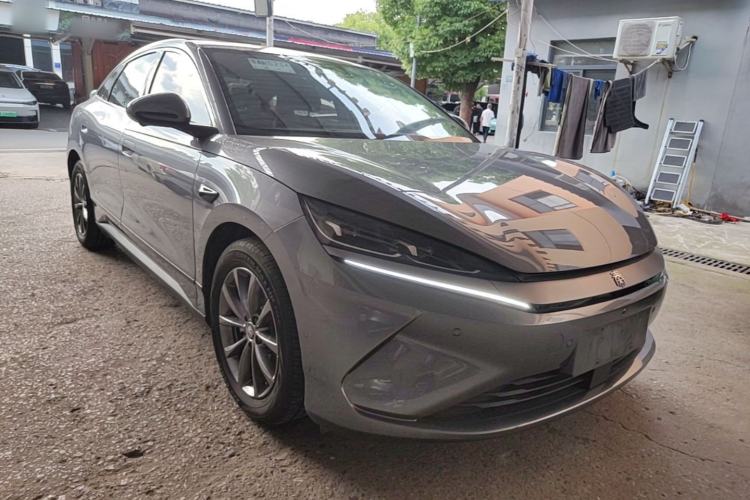 Used BYD Qin L 2025 EV 545KM Beyond Version Front Right 45 Deg