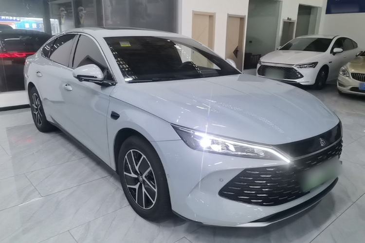 Used BYD Qin L 2025 DM-i Smart Drive 120KM Leading Model Front Right 45 Deg