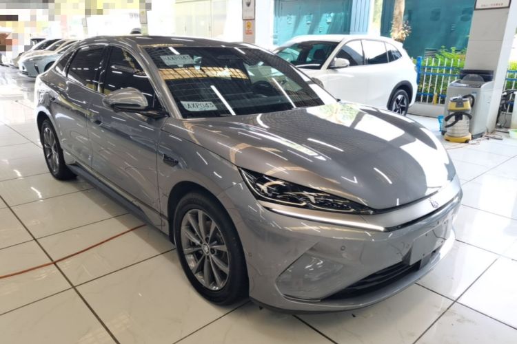 Used BYD Qin L 2025 EV 545KM Beyond Version Front Right 45 Deg