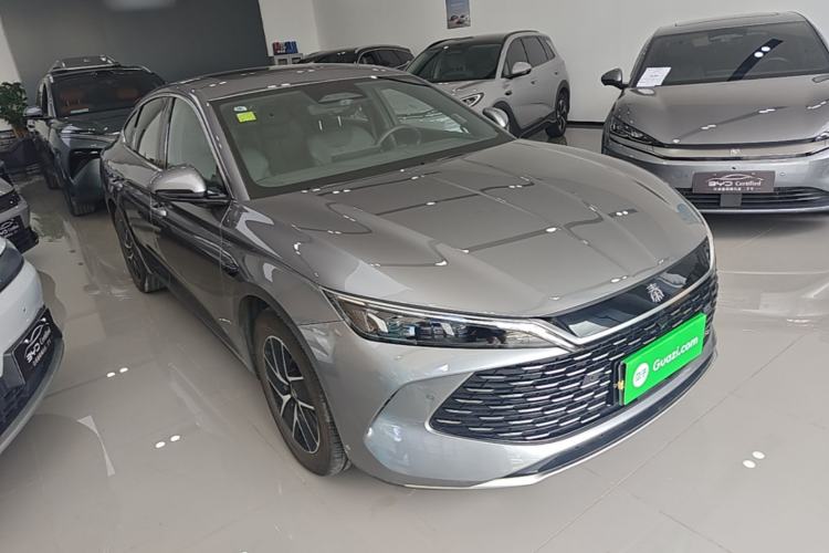 Used BYD Qin L 2025 DM-i Smart Drive 120KM Superior Model Front Right 45 Deg