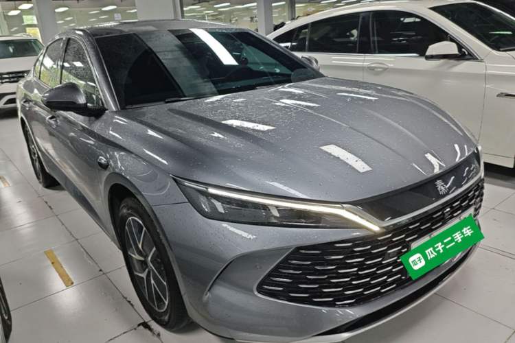 Used BYD Qin L 2025 DM-i Smart Drive 120KM Leading Model Front Right 45 Deg