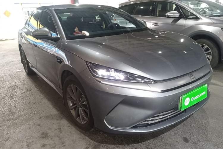 Used BYD Qin L 2025 EV 470KM Leading Edition Front Right 45 Deg
