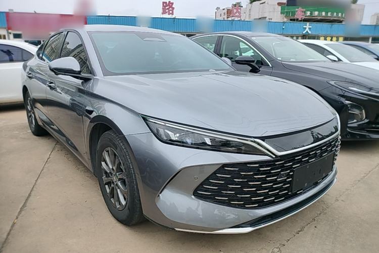 Used BYD Qin L 2025 DM-i Smart Drive 80KM Leading Model Front Right 45 Deg