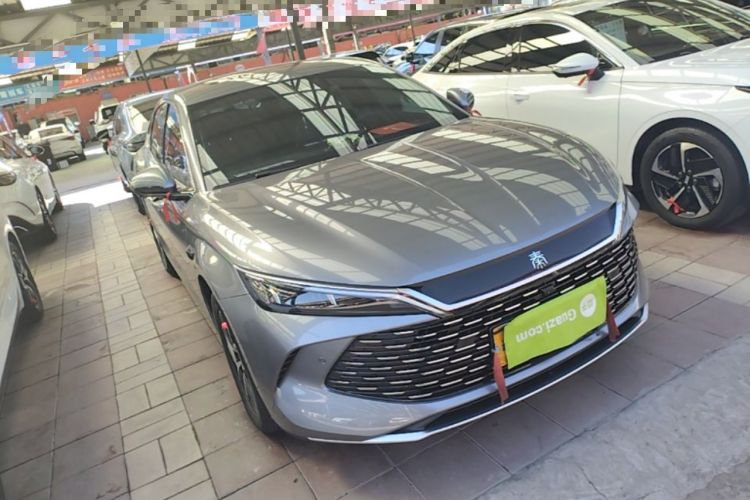 Used BYD Qin L 2025 DM-i Smart Drive 120KM Leading Model Front Right 45 Deg