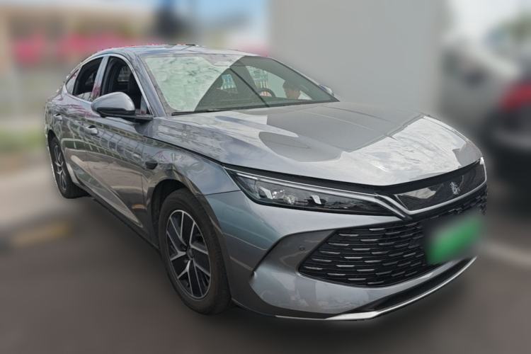 Used BYD Qin L 2025 DM-i Smart Drive 120KM Leading Model Front Right 45 Deg