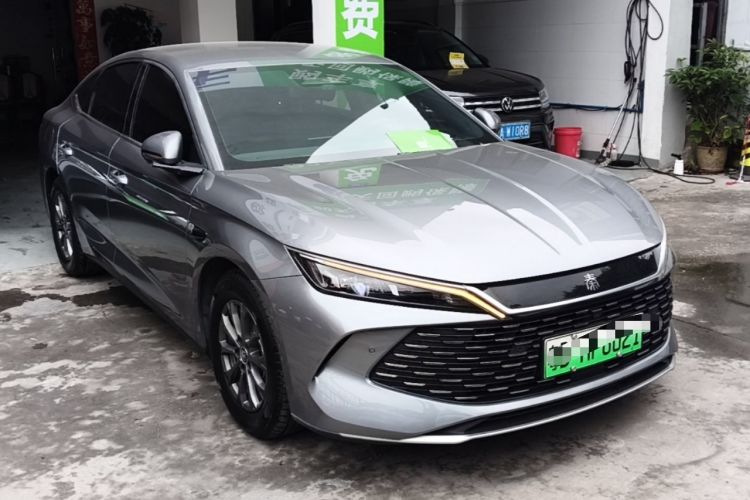 Used BYD Qin L 2025 DM-i Smart Drive 80KM Leading Model Front Right 45 Deg
