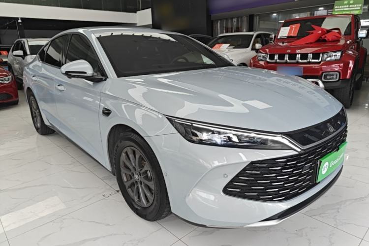 Used BYD Qin L 2025 DM-i Smart Drive 80KM Leading Model Front Right 45 Deg