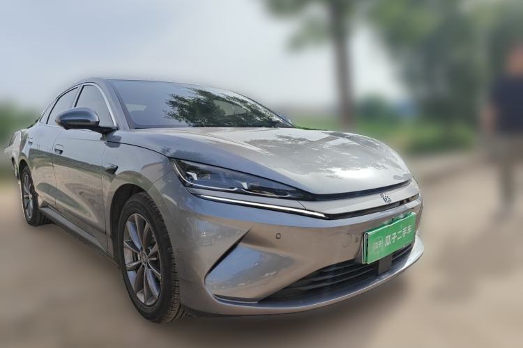 Used BYD Qin L 2025 EV 470KM Leading Edition Front Right 45 Deg