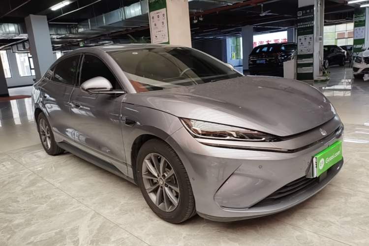 Used BYD Qin L 2025 EV 470KM Leading Edition Front Right 45 Deg
