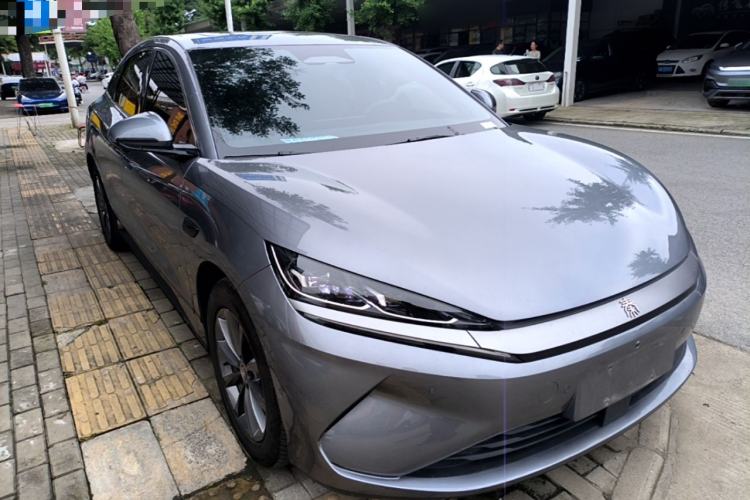 Used BYD Qin L 2025 EV 470KM Leading Edition Front Right 45 Deg