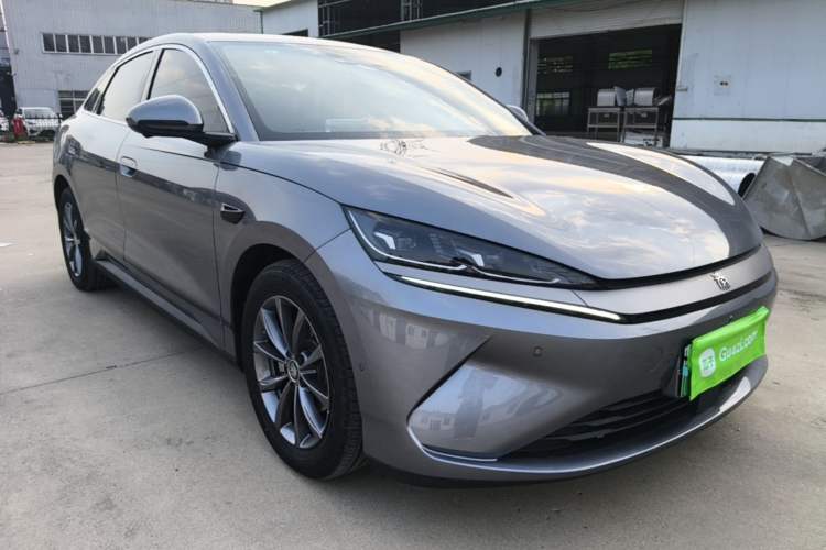 Used BYD Qin L 2025 EV 545KM Beyond Version Front Right 45 Deg