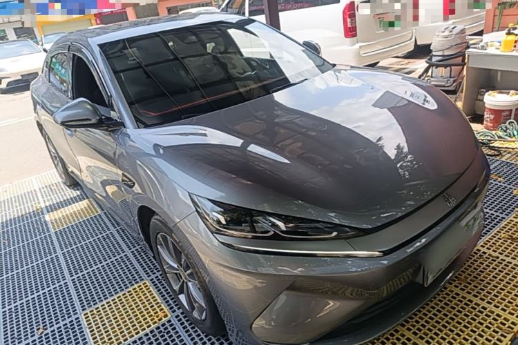 Used BYD Qin L 2025 EV 545KM Beyond Version Front Right 45 Deg
