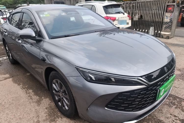 Used BYD Qin L 2025 DM-i Smart Drive 80KM Leading Model Front Right 45 Deg
