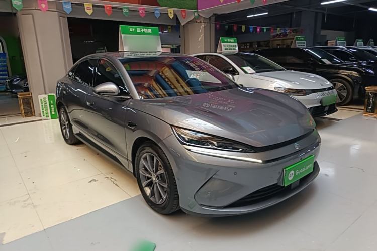 Used BYD Qin L 2025 EV 545KM Beyond Version Front Right 45 Deg