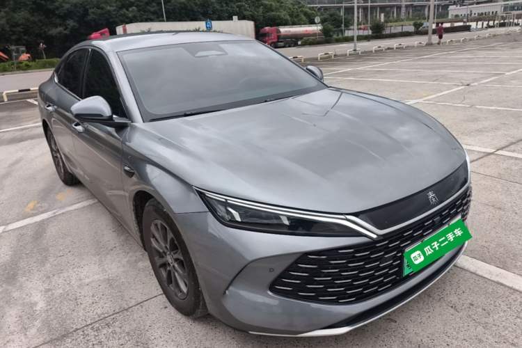 Used BYD Qin L 2025 DM-i Smart Drive 80KM Leading Model Front Right 45 Deg