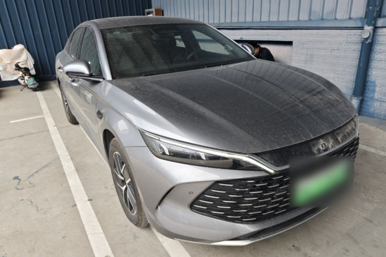 Used BYD Qin L 2025 DM-i Smart Drive 120KM Leading Model Front Right 45 Deg