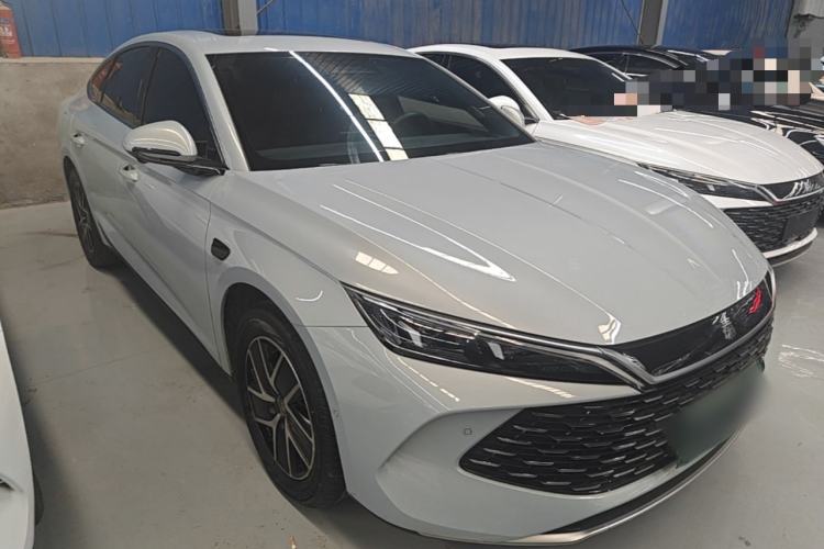 Used BYD Qin L 2025 DM-i Smart Drive 120KM Superior Model Front Right 45 Deg