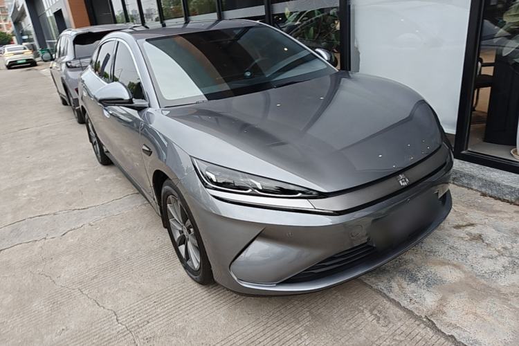 Used BYD Qin L 2025 EV 545KM Beyond Version Front Right 45 Deg