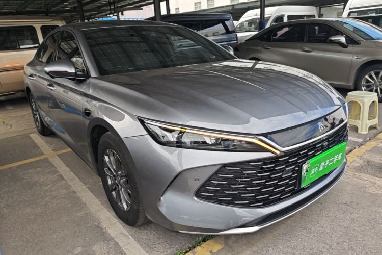 Used BYD Qin L 2025 DM-i Smart Drive 80KM Leading Model Front Right 45 Deg
