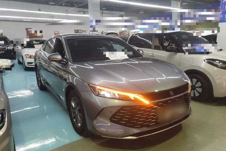 Used BYD Qin L 2025 DM-i Smart Drive 80KM Leading Model Front Right 45 Deg