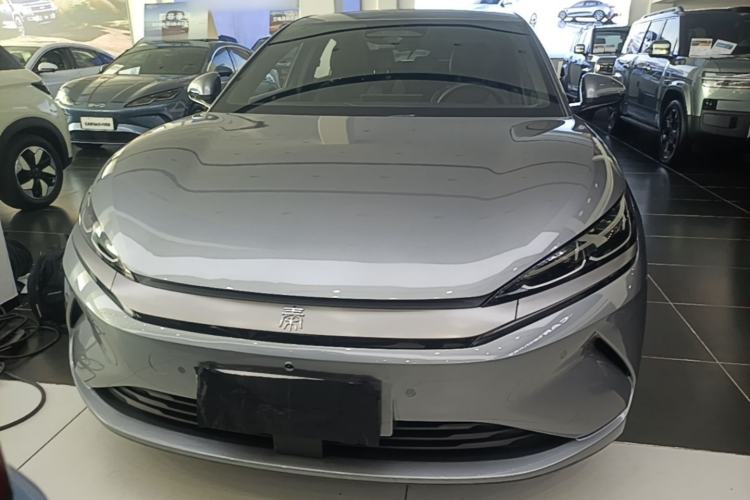 Used BYD Qin L 2025 EV 545KM Beyond Version Front