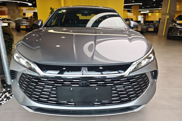Used BYD Qin L 2025 DM-i Smart Drive 120KM Superior Model Front