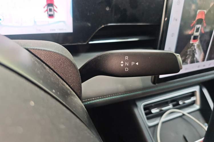 Used BYD Qin L 2025 EV 470KM Leading Edition Gear Lever