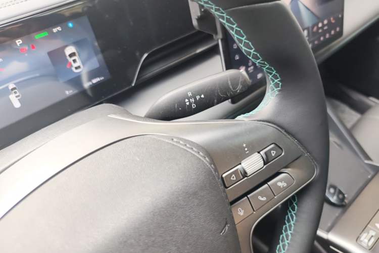 Used BYD Qin L 2025 EV 470KM Leading Edition Gear Lever