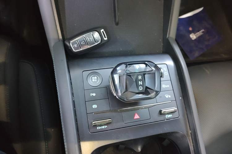 Used BYD Qin L 2025 DM-i Smart Drive 80KM Superior Model Gear Lever