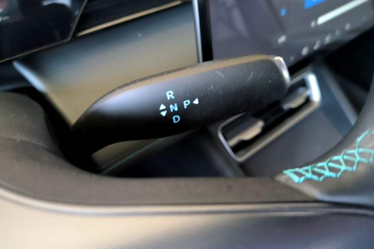 Used BYD Qin L 2025 EV 545KM Cloud Suspension Edition Gear Lever