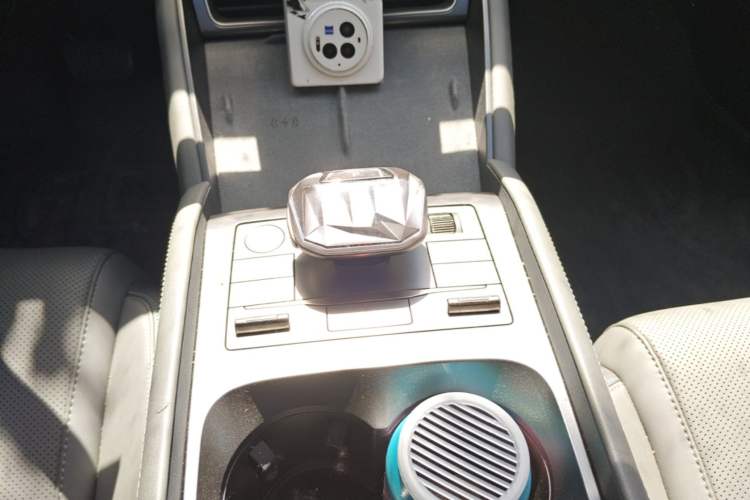Used BYD Qin L 2025 DM-i Smart Drive 120KM Superior Model Gear Lever